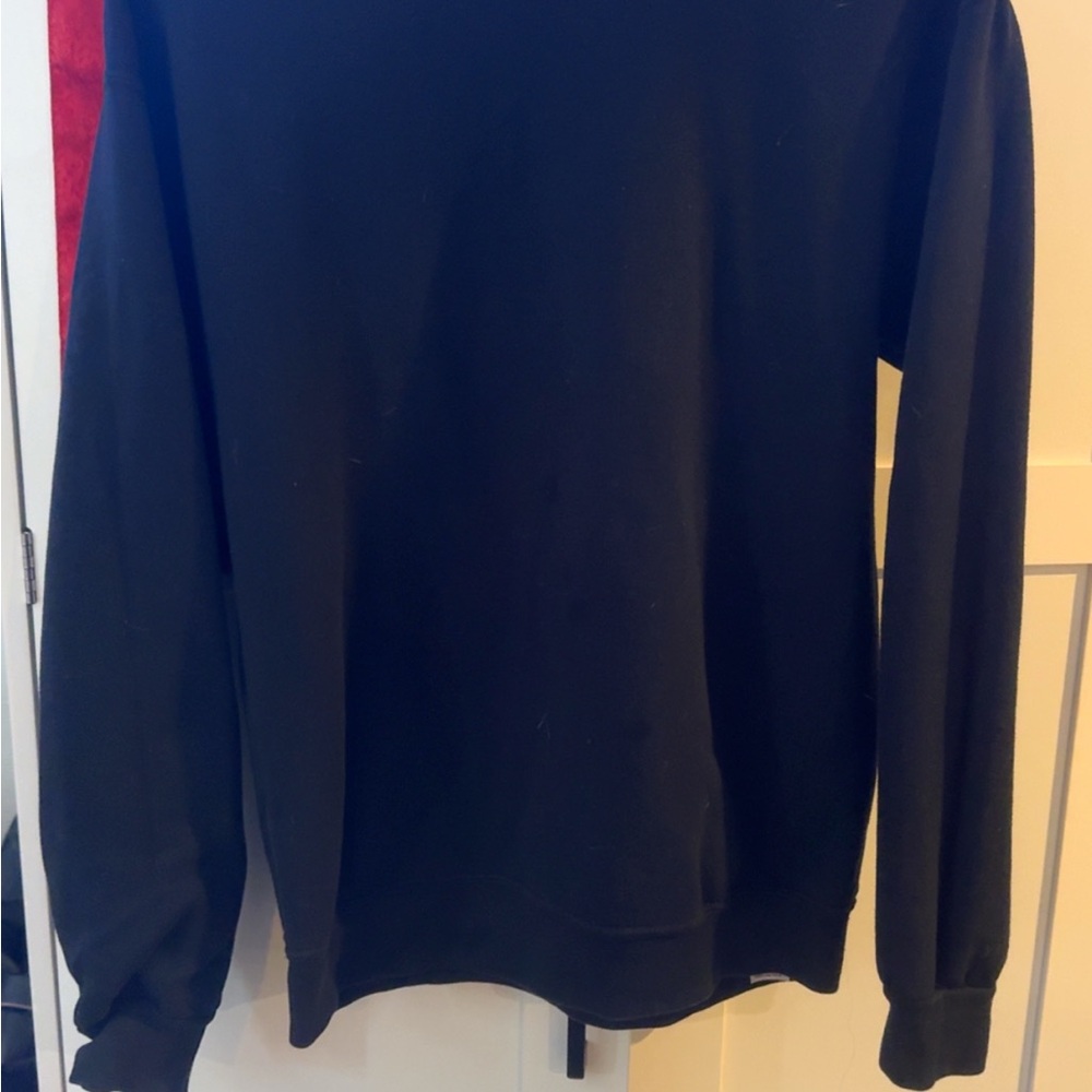 Sz M UNISEX Athletic Works Black Crewneck Sweater